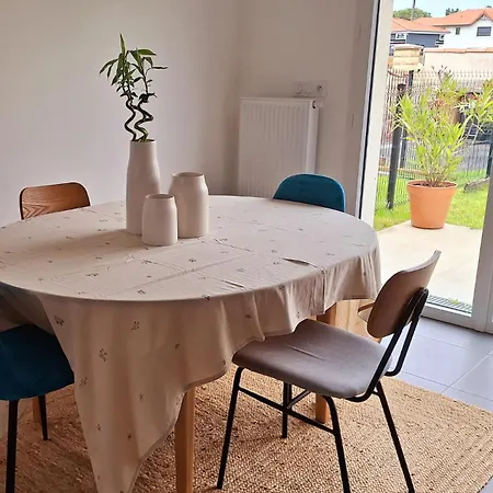 La Maison D'olivia 6 Personnes 度假居 *