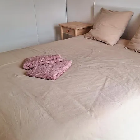 度假居 La Maison D'olivia 6 Personnes 居让梅斯特拉